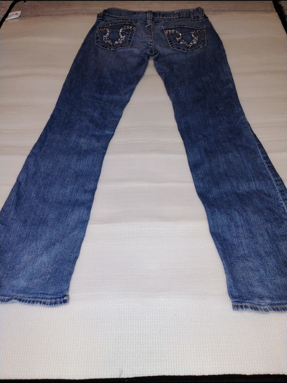 Women’s Blue Embellished Back-Pocket Jeans